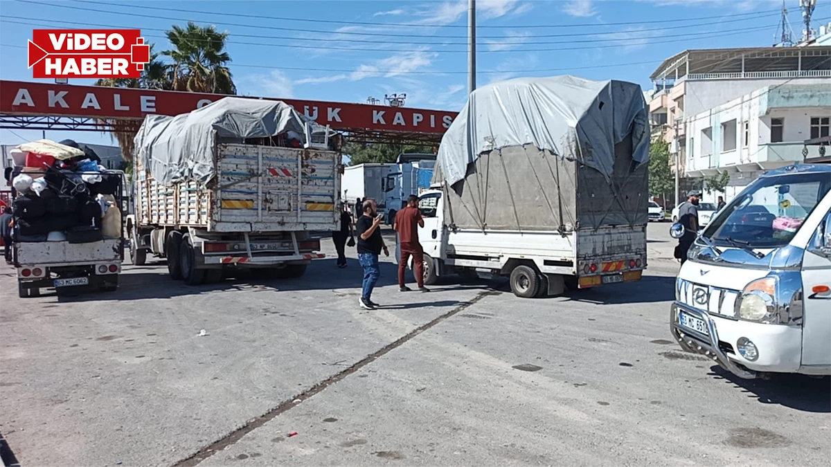 Şanlıurfa sınırında dönüş hareketliliği! Sınır kapısında kuyruklar uzadı