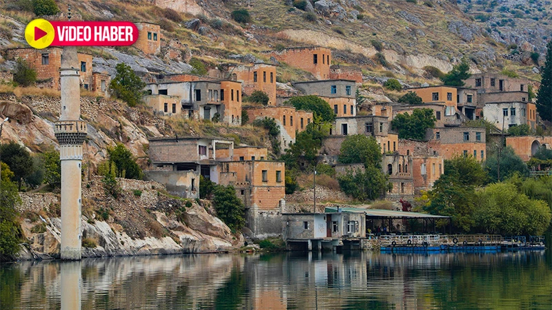 Gören herkesi büyülüyor... Şanlıurfa'da su, tarih ve doğanın birleştiği bu yeri herkesin görmesi gerek!