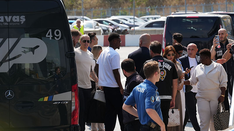 Fenerbahçe'nin yeni transferi İstanbul'a geldi! Bomba transfer...