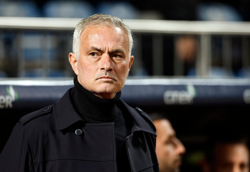 Fenerbahçe'de Mourinho'dan yıldız isme uyarı