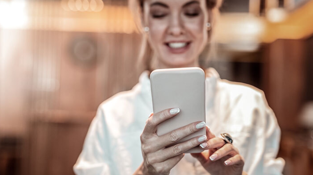 Akıllı telefon ile yükünüz 30 kilo artıyor! Uzmandan uyarılar