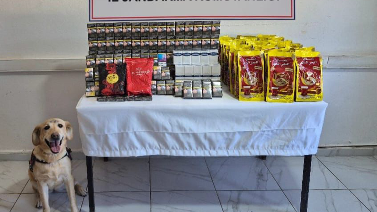 Şanlıurfa’da kaçak sigara ve çay ele geçirildi