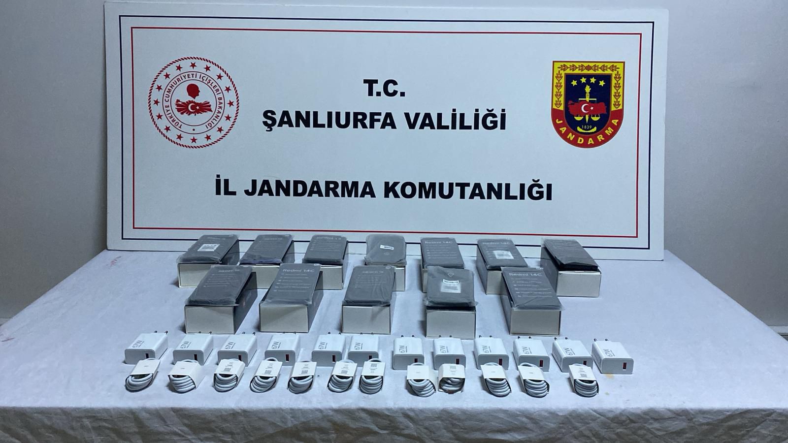 Şanlıurfa’da kaçak telefon için düğmeye basıldı
