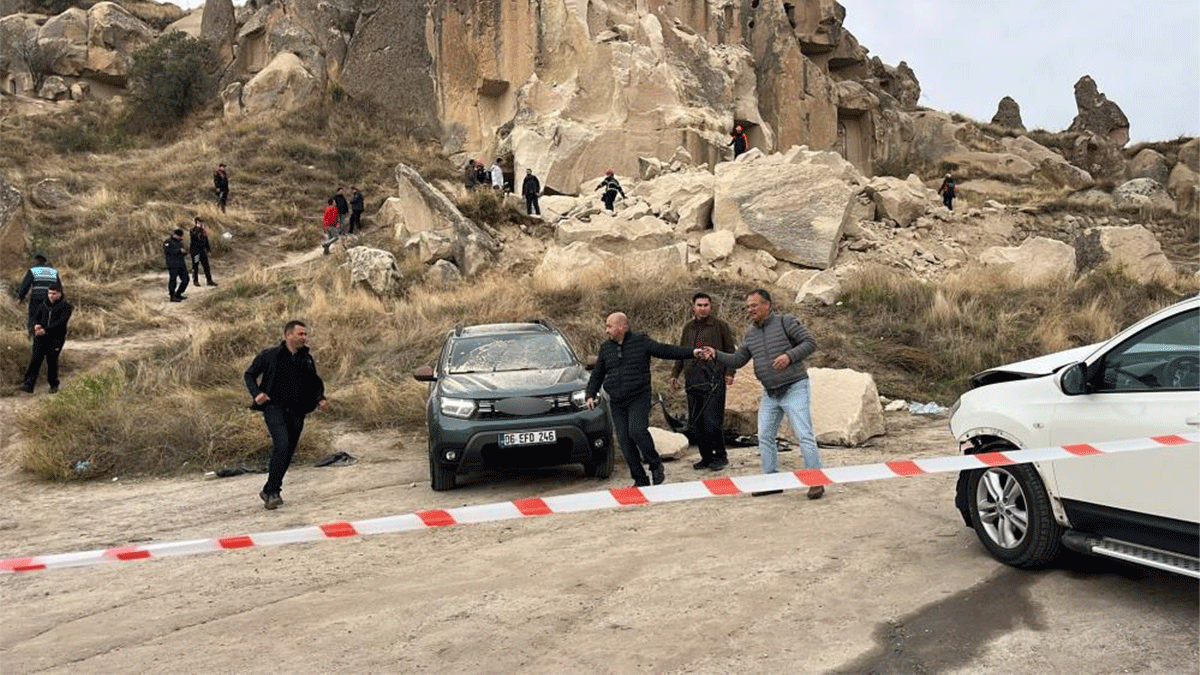 Kapadokya'da peribacası yıkıldı: Ölü ve yaralılar var