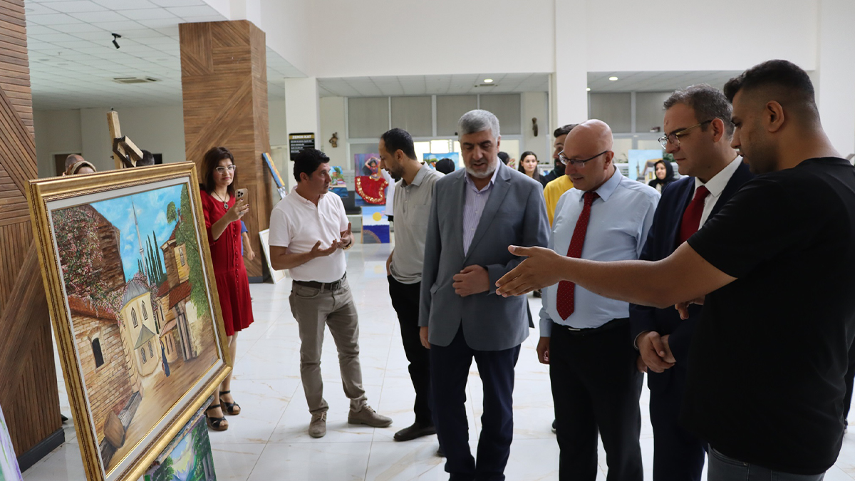 Şanlıurfa'da sanatseverler resim sergisinde buluştu