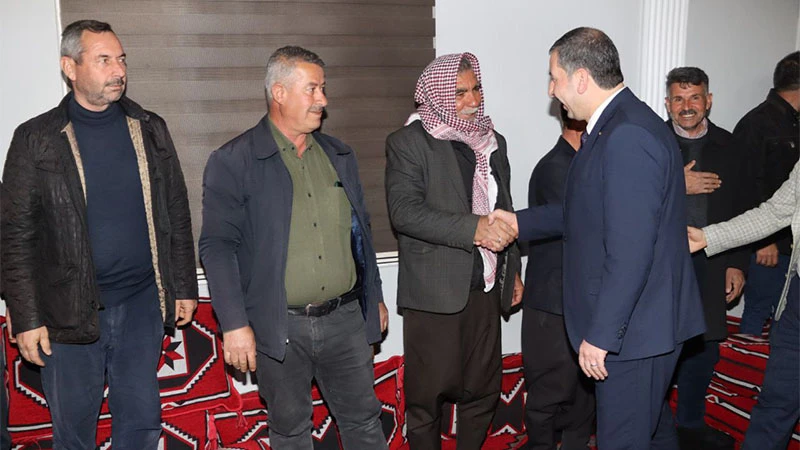 Karaköprü'de muhtarlardan Başkan Baydilli'ye destek!