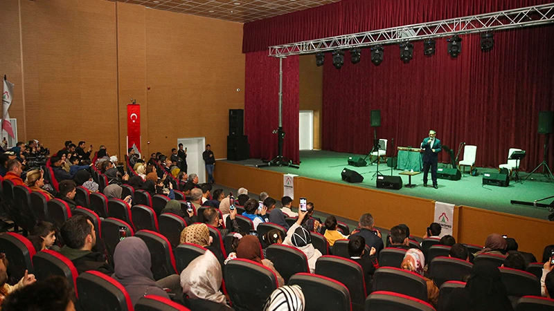 Urfa’da şiir gecesi mest etti