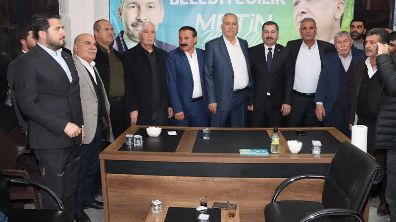 Gelecek Partisi'nden AK Parti'ye katılım: "Karaköprü'ye yakışır hizmetler yapacağız"