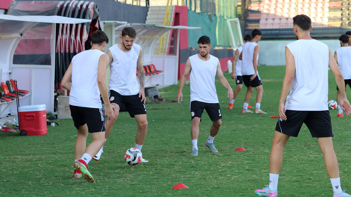 Karaköprü Belediyespor sezonun ilk maçına çıkıyor