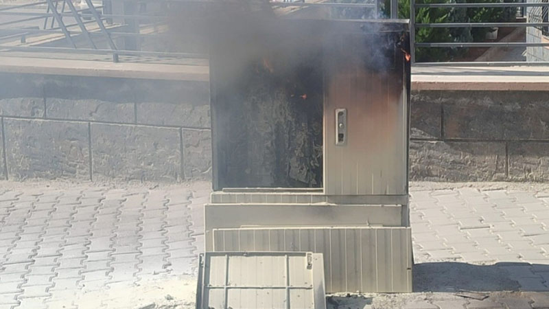 Şanlıurfa'da mahalleyi korkutan patlama: Alevlere teslim oldu