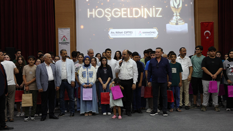 Karaköprü’de başarılı öğrenciler ödüllendirildi