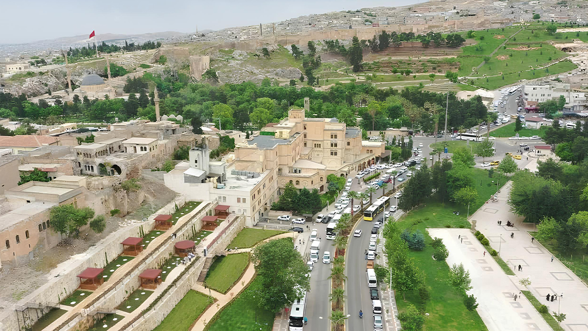 Urfa’da mevsimler alt üst oldu! 10 derece birden, resmen kavrulacağız