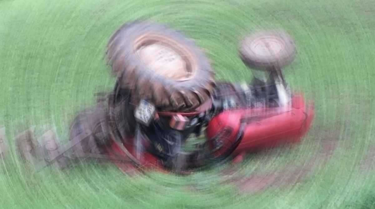 Eski AK Parti ilçe başkanı traktör kazasında hayatını kaybetti