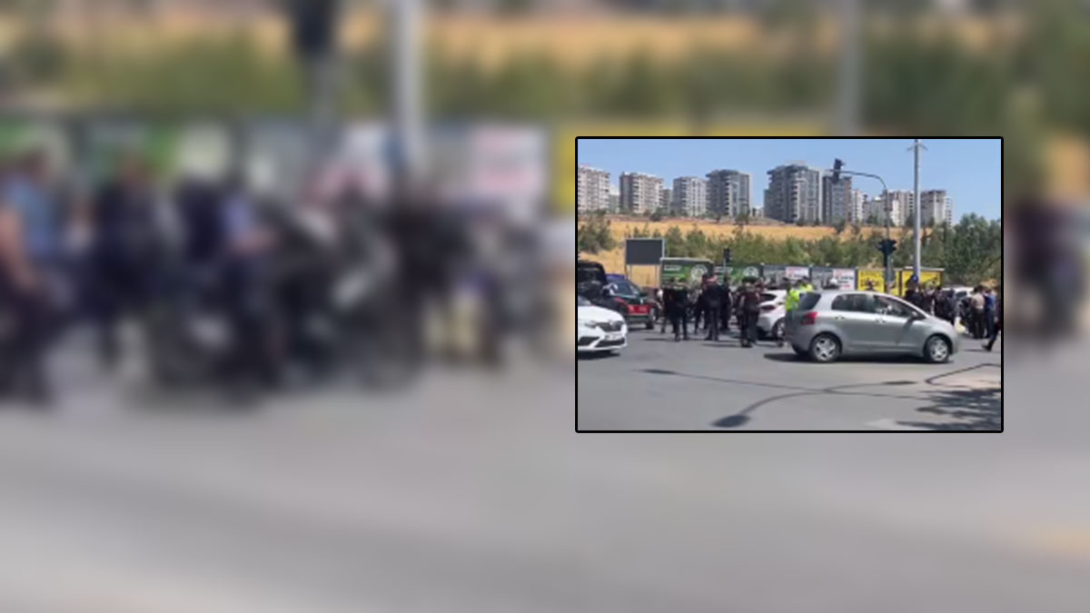 Şanlıurfa’da polis motosikletine otomobil çarptı: 2 polis yaralı