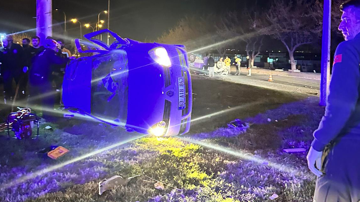 Şanlıurfa’da sabahın erken saatlerinde feci kaza! 2 ölü…