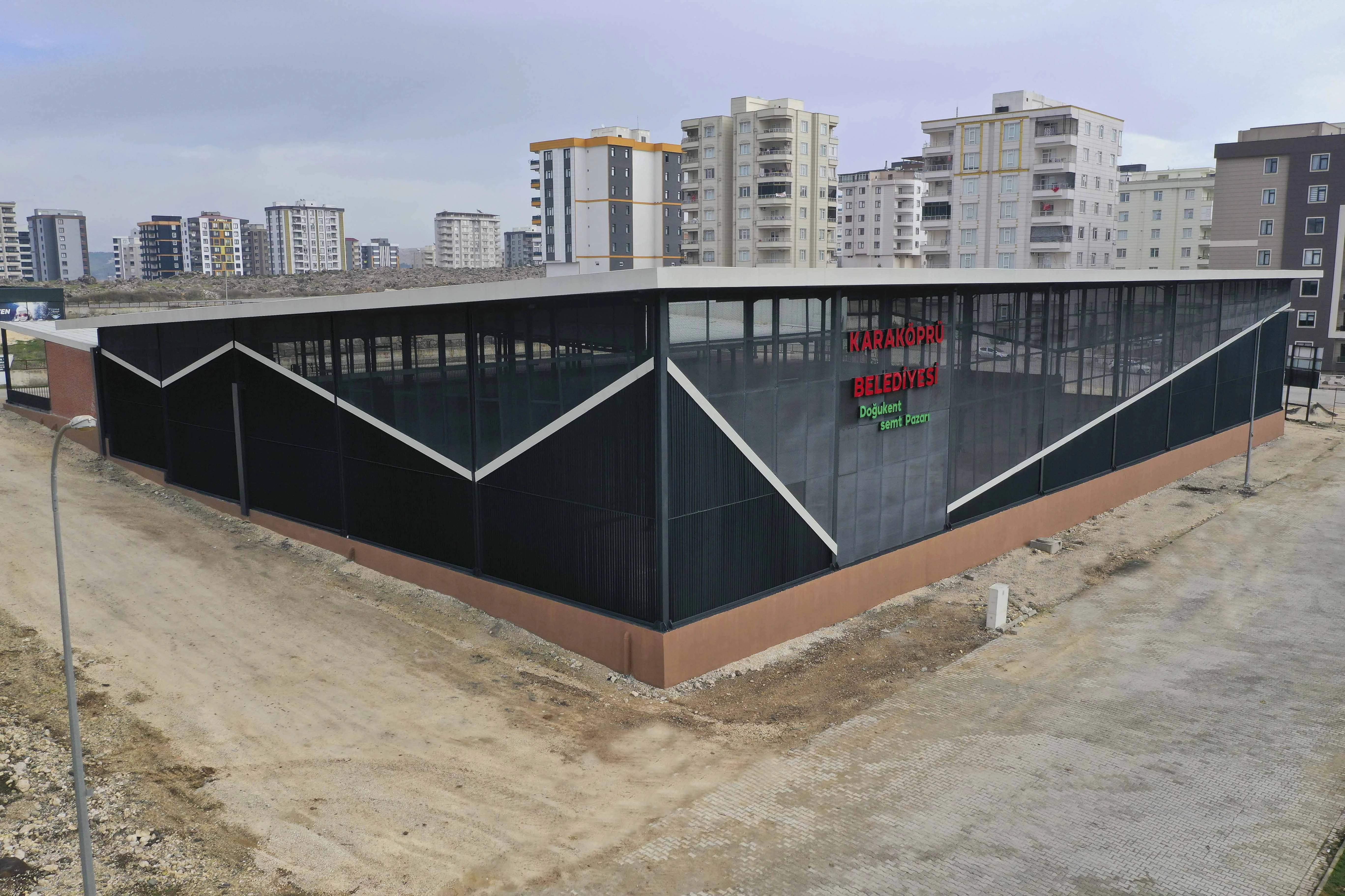 Karaköprü’de yeni otopark ve Pazar yeri
