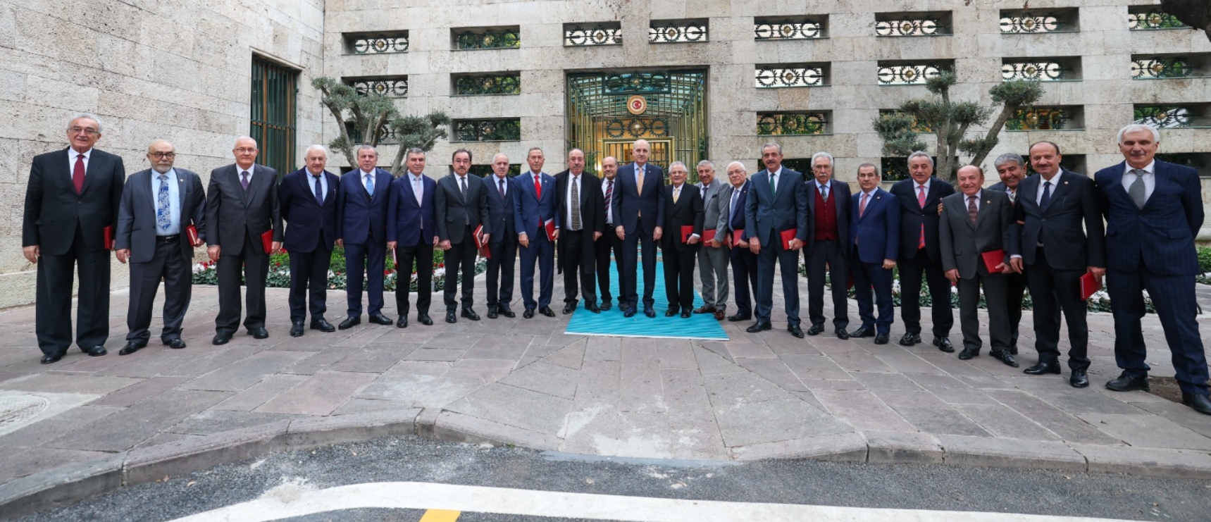 Şanlıurfalı eski vekiller TBMM'de... Süreçte önemli toplantı