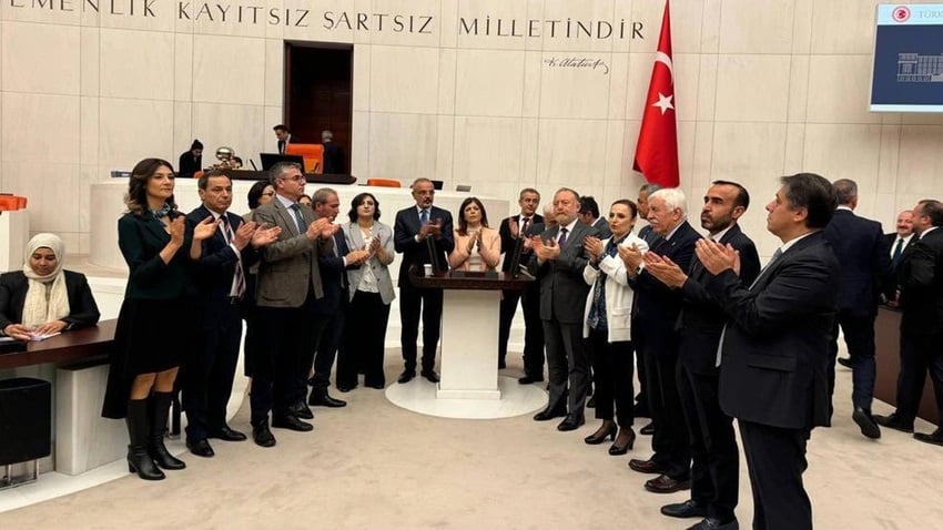 TBMM’de kürsü işgali