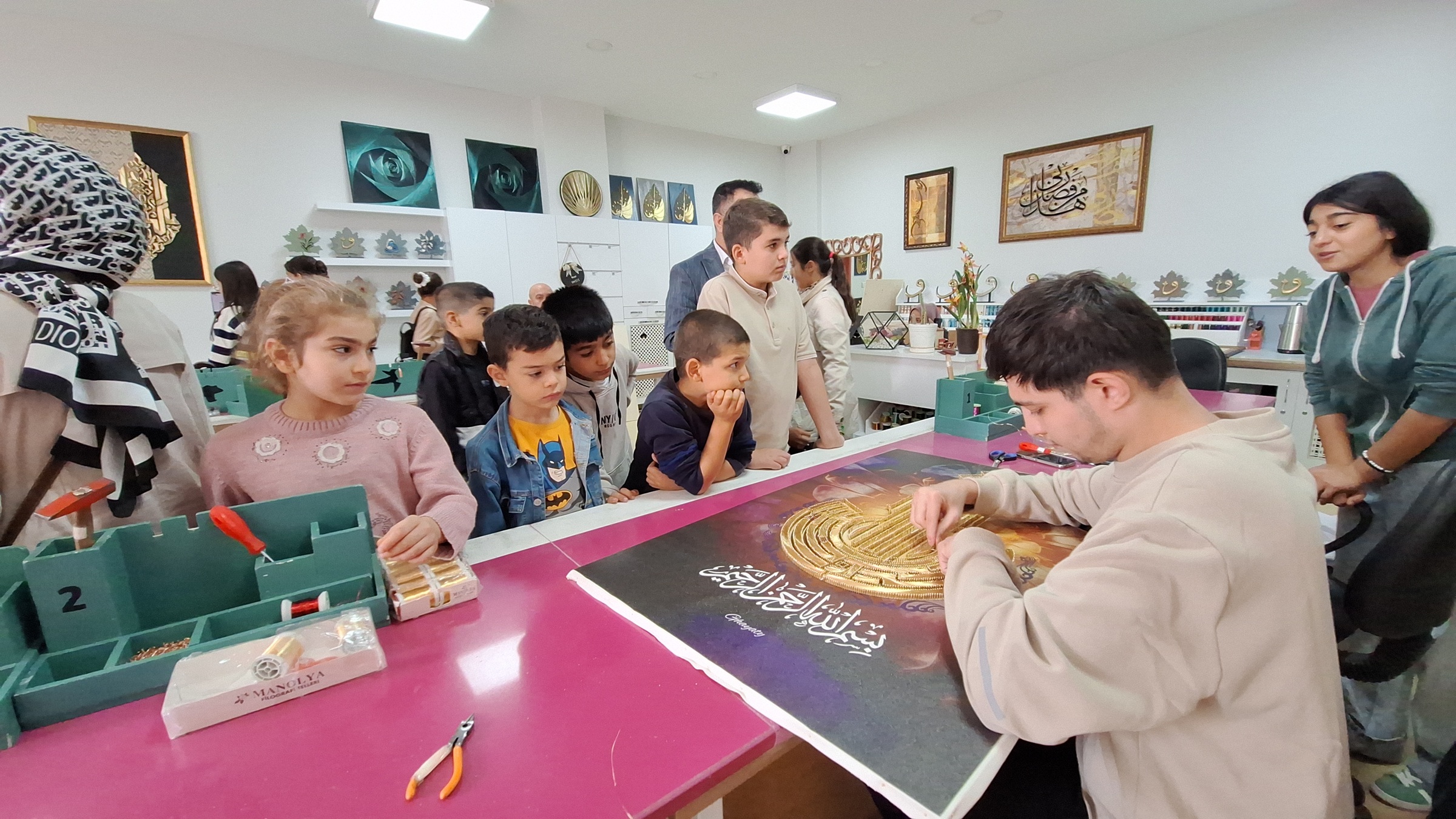 Şanlıurfa’da özel bireyler hem üretiyor hem sosyalleşiyor