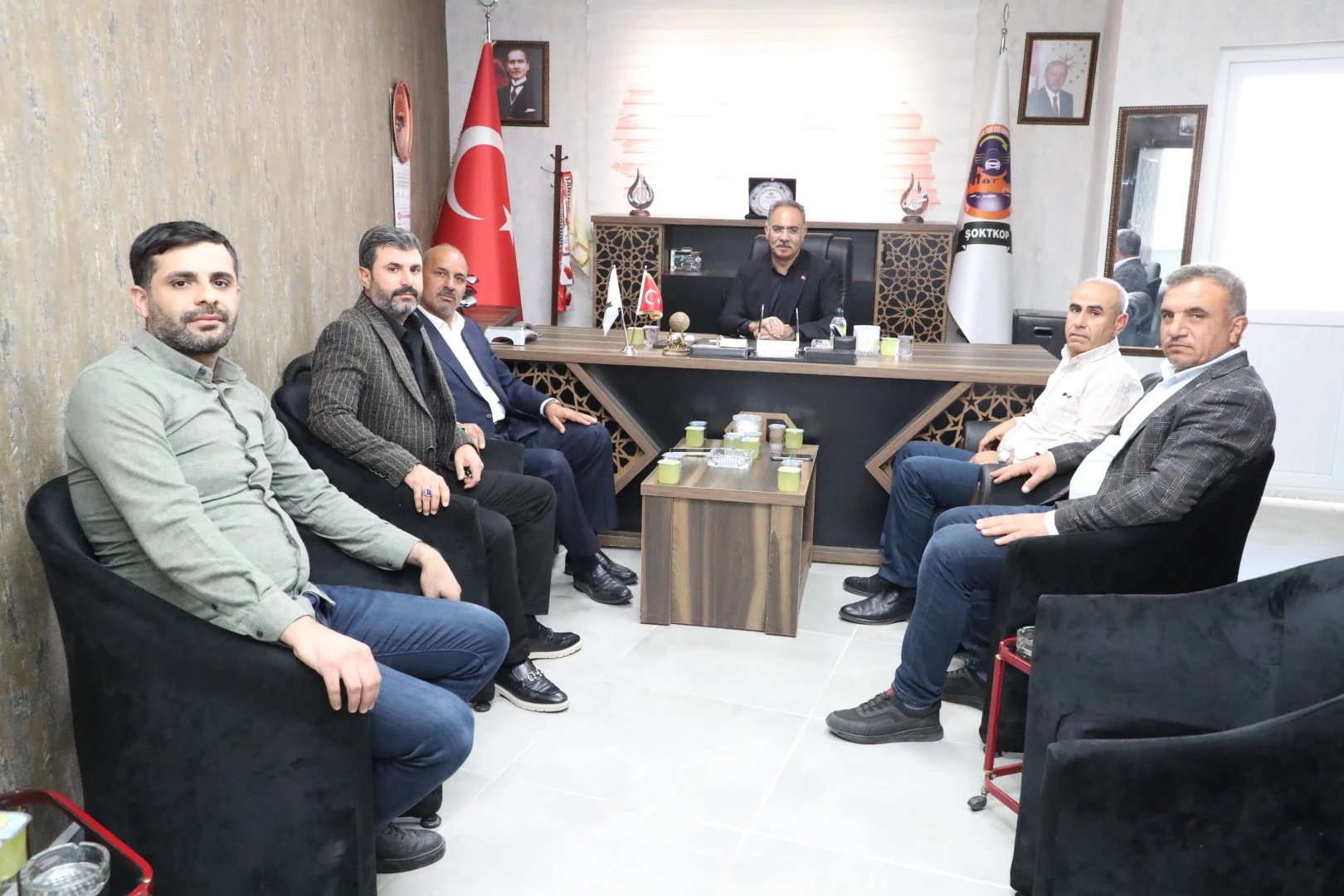 Eyyübiye’de esnaf ve vatandaşlara destek ziyareti