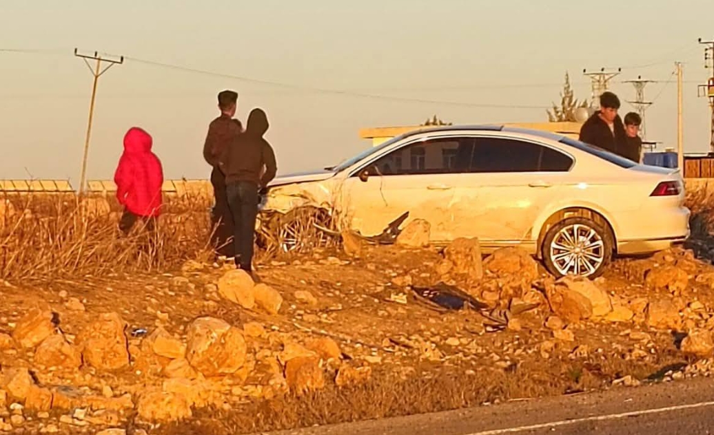 Şanlıurfa'da araçlar kafa kafaya çarpıştı! Yaralılar var