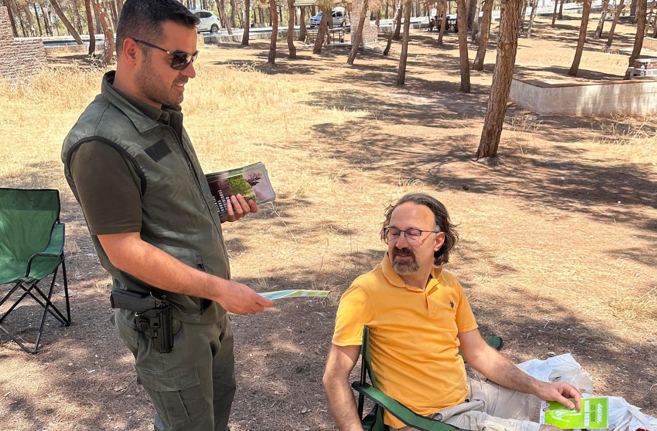 Şanlıurfa'da vatandaşlara tek tek dağıtıldı... Bu uyarıya dikkat!