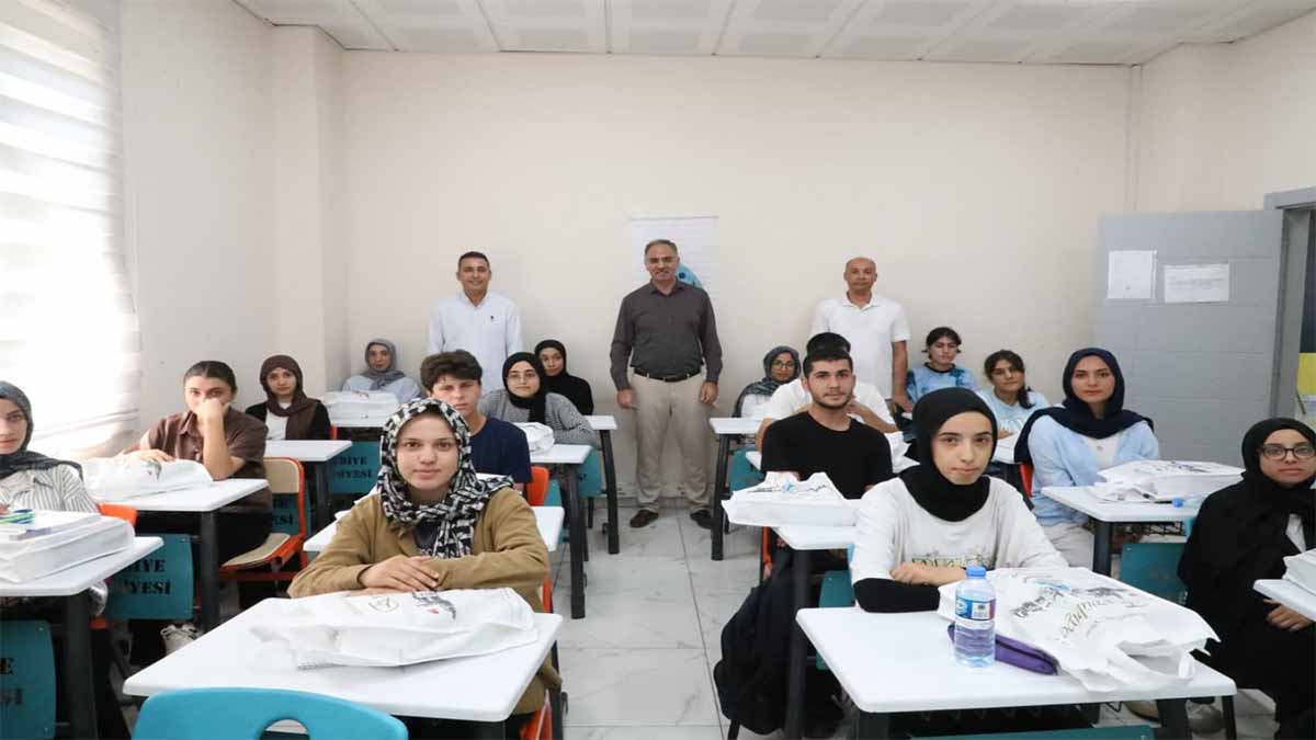 Mehmet Kuş gençlere söz verdi, karşılığını istedi: İşte o şart!