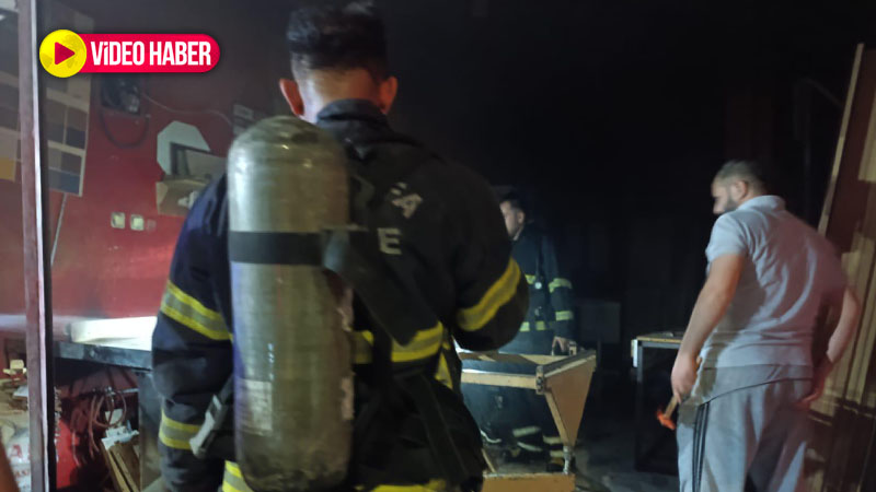 Şanlıurfa'da iş yeri alevlere teslim oldu!