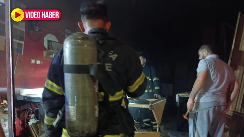 Şanlıurfa'da iş yeri alevlere teslim oldu!