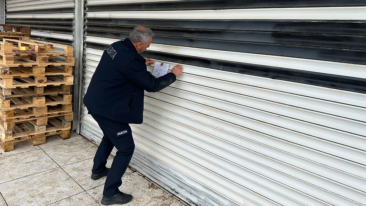 Şanlıurfa’da 50 ton bozuk tavuğu halka yedireceklerdi! Depo mühürlendi