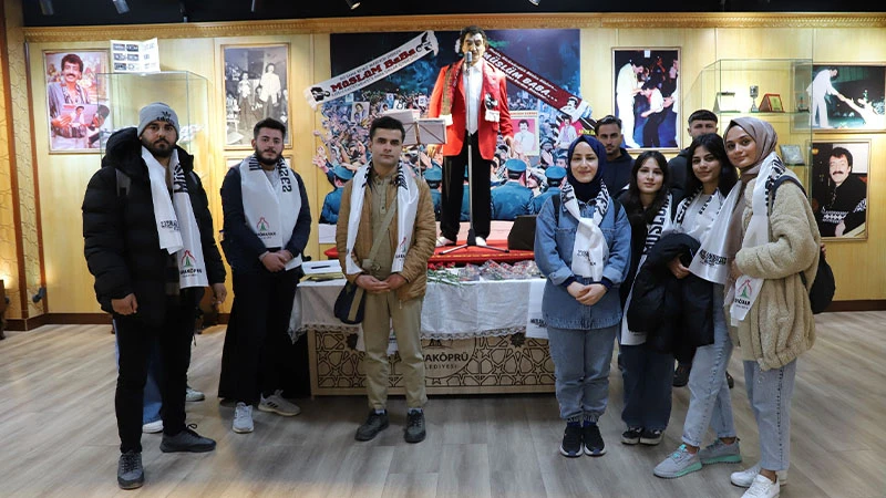 Karaköprü'de Müslüm Gürses'in hatırası yaşatılıyor