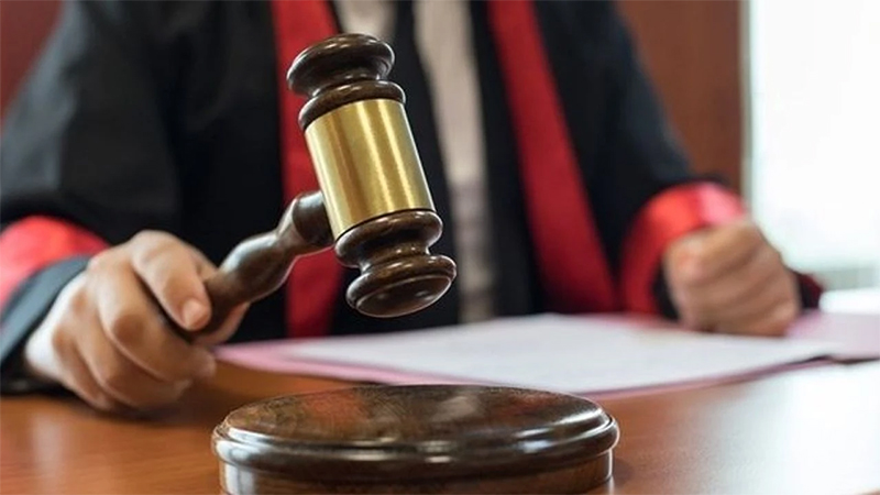 Narin Güran cinayetinde "suçluyu kayırma" davası!  Sanıklar adliyede