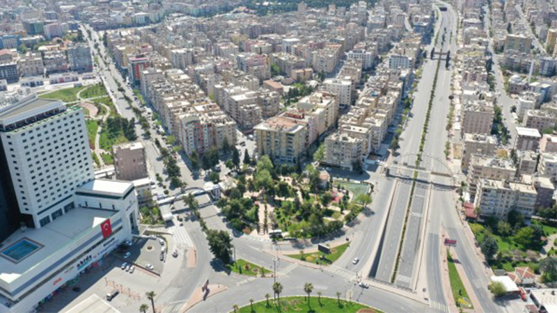 Şanlıurfa'nın göbeğinde silah paniği! Saldırı mı, rastgele ateş mi?