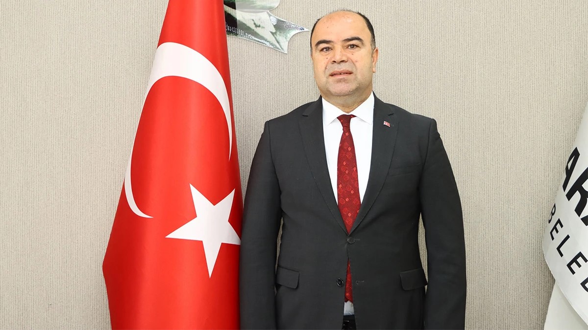Başkan Çiftçi: Cumhuriyet bağımsızlığın en önemli simgelerinden biridir