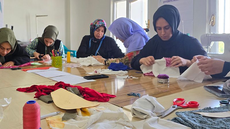 Şanlıurfa’da kadınlar üretiyor, hayatlar değişiyor