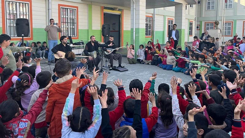 Urfateşi Grubu'ndan unutulmaz müzik şöleni: "Benim şehrim benim hikayem"