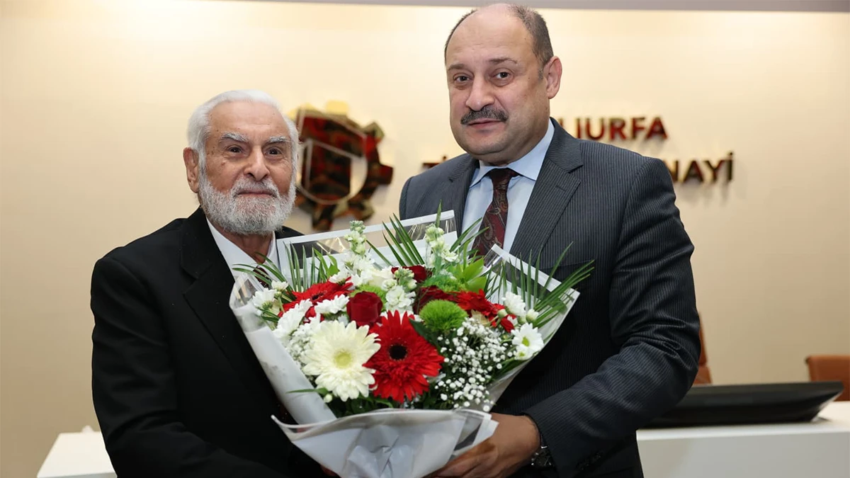 Yıllar sonra gelen sürpriz buluşma! Etkinliğe damga vurdu