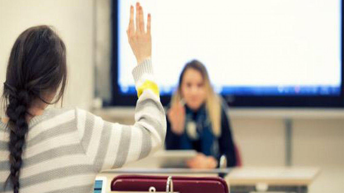 MEB’den flaş karar: Öğretmenlere de yasak geldi!