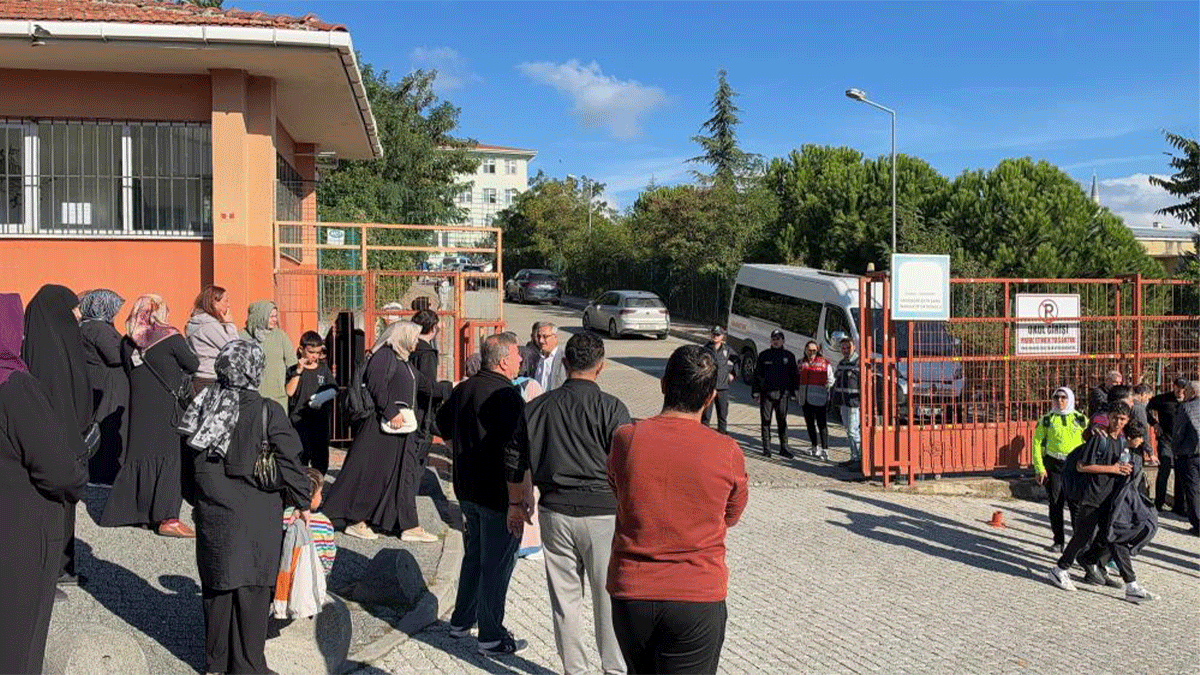 Okulda eski öğrenci dehşeti! 6 öğrenci yaralandı