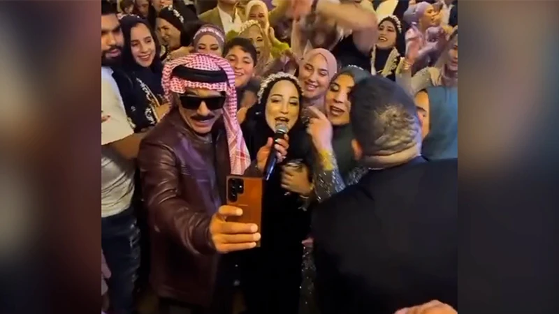 Urfa'da fırın açmıştı: Suriye'nin Tarkan'ı kadınları coştururken görüldü