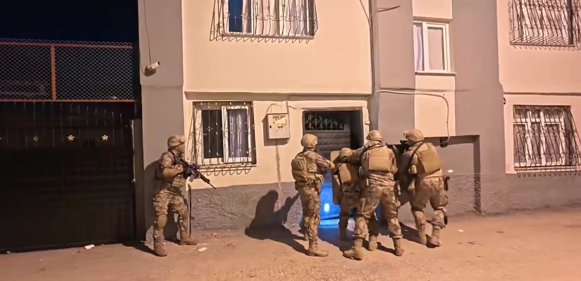 "Bayğaralar suç örgütüne" operasyon: Şanlıurfa dahil 8 ilde 287 gözaltı!