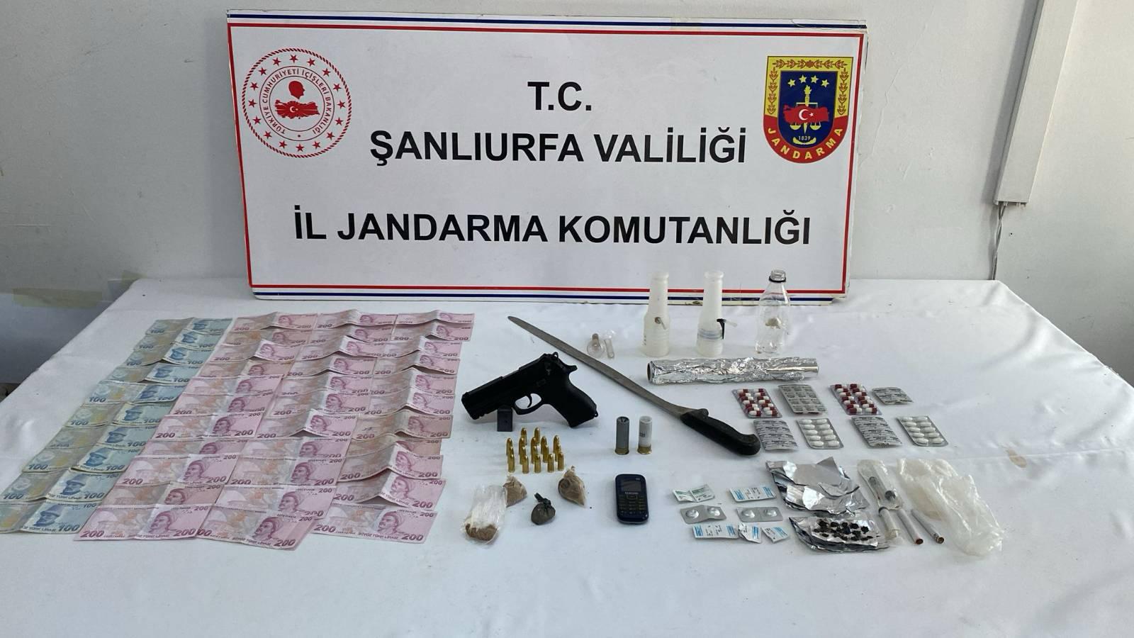 Suruç’ta zehir tacirlerine operasyon! 4 kişi yakalandı