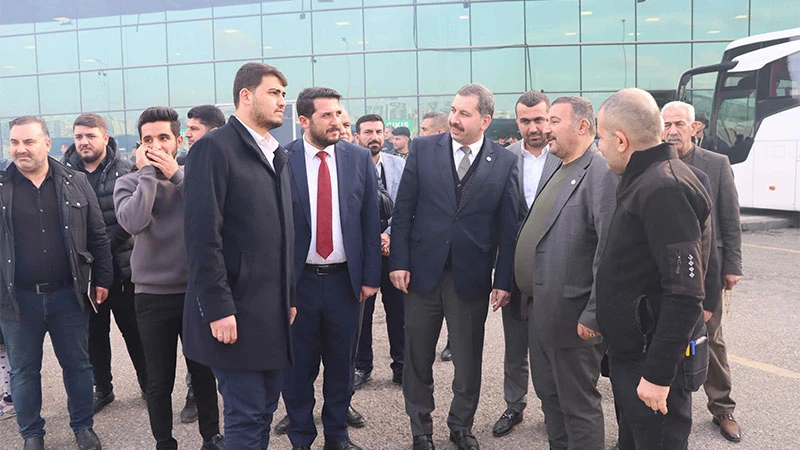 Başkan Baydilli otogar esnafı ile buluştu