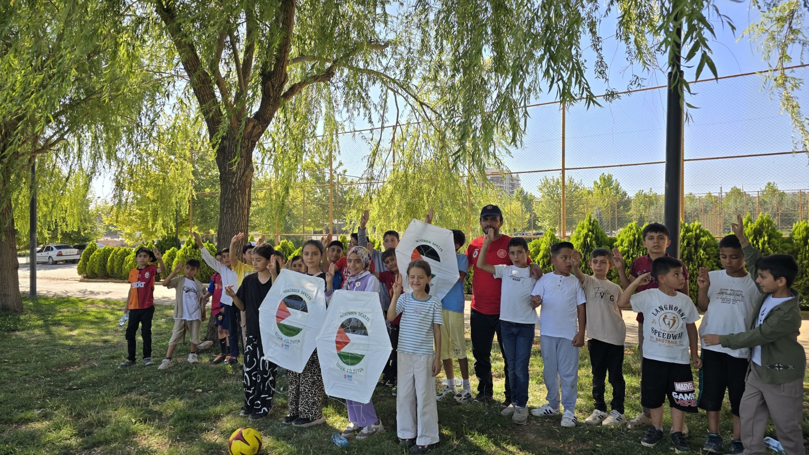 Şanlıurfa’da uçurtmalar Özgür Filistin için uçuruldu