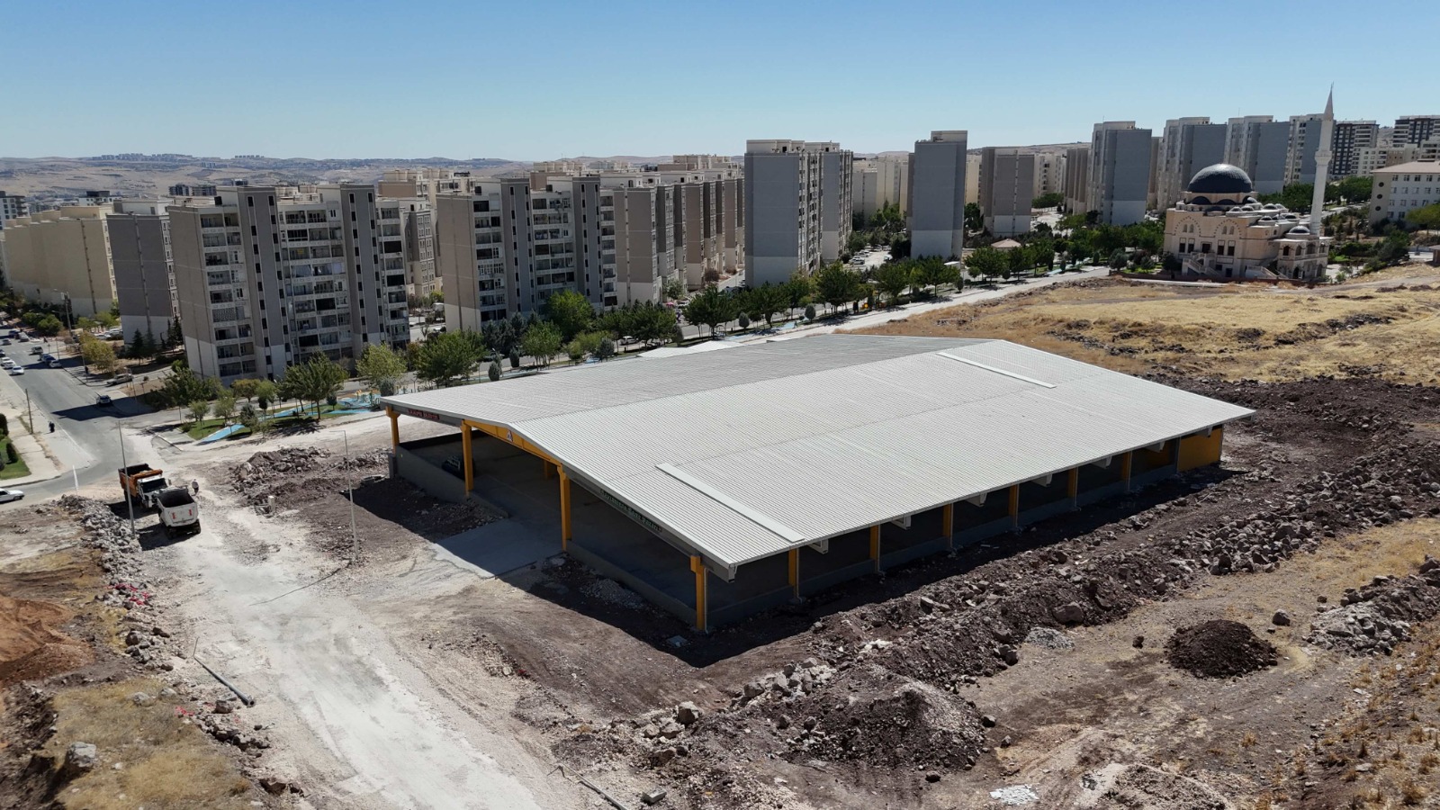 Seyrantepe’ye çifte müjde: Pazar da var, otopark da!