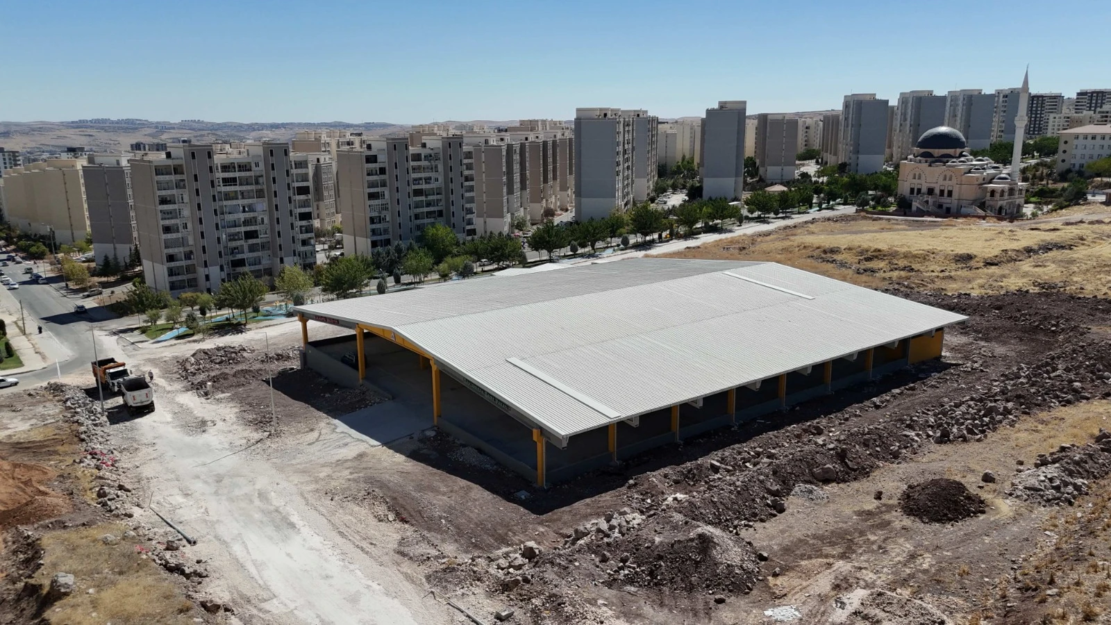 Seyrantepe’ye çifte müjde: Pazar da var, otopark da!