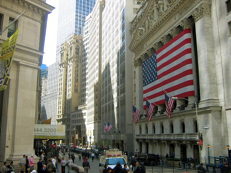 Wall Street: Dalgalı piyasalarda hareketlilik ve endişeler