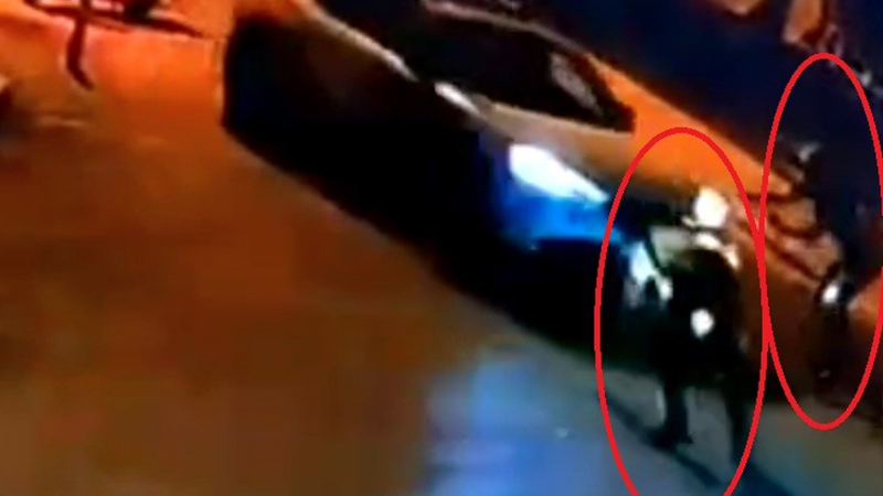 Alkollü sürücü dehşet saçtı! Polis memurlarının ölümden döndüğü anlar