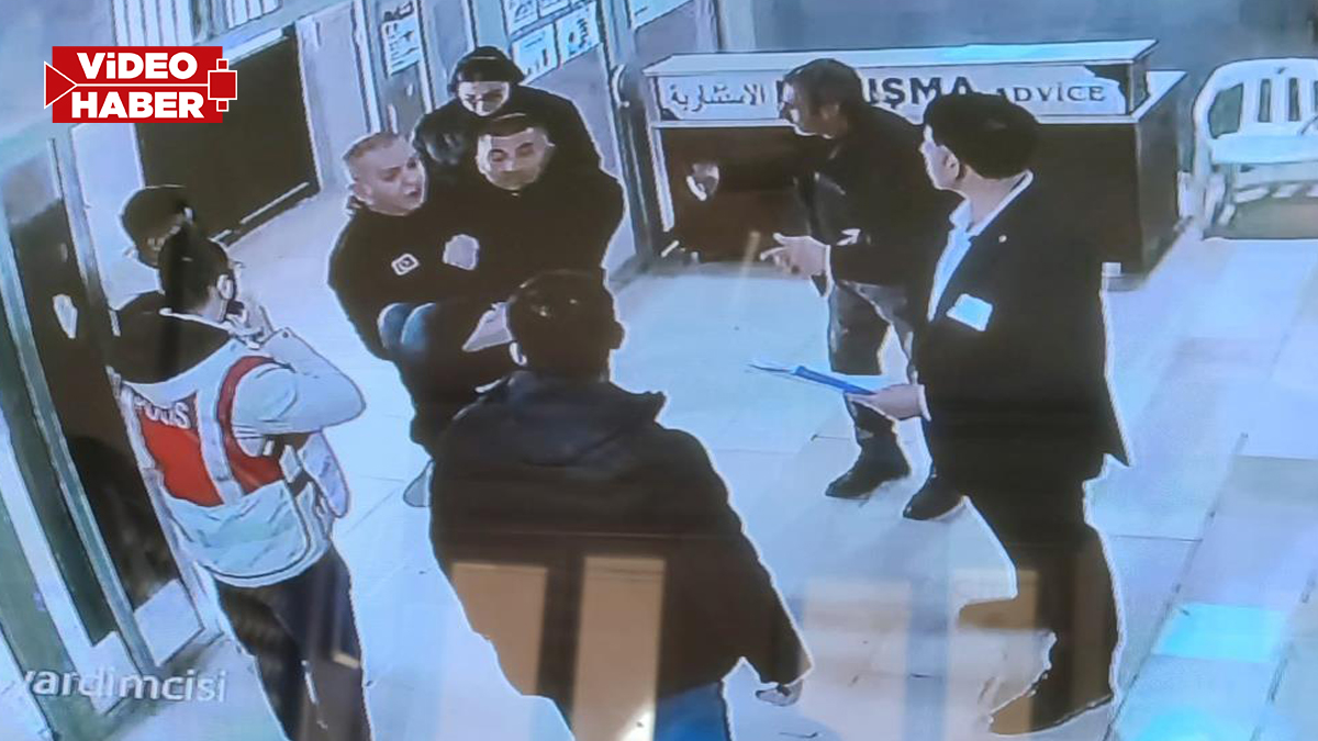 Şanlıurfa'da yürek ısıtan görüntü: Geç kalan engelliyi polis kucağında taşıdı