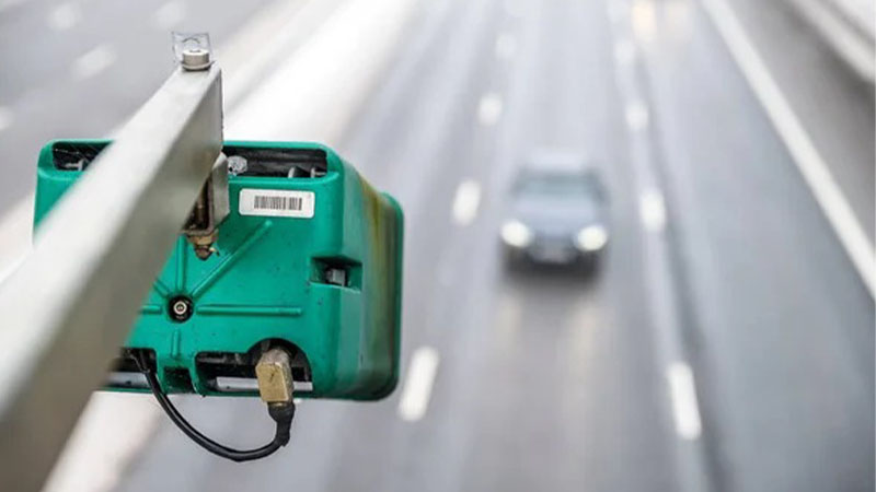 Radar uyarı tabelaları trafik güvenliğini nasıl etkiliyor?